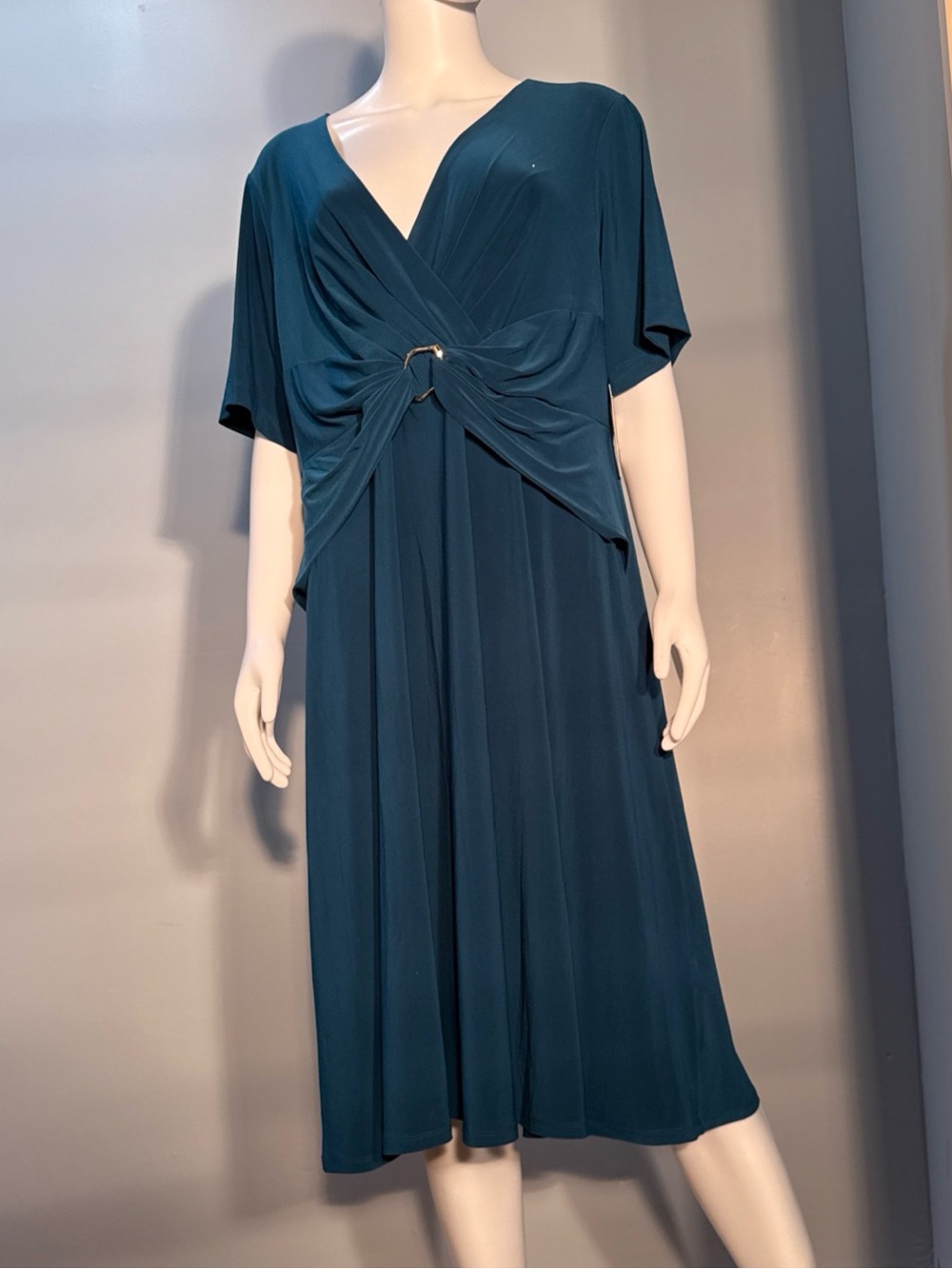 Jessica Howard Teal Draped V-Neck Midi Dress with Ring Accent